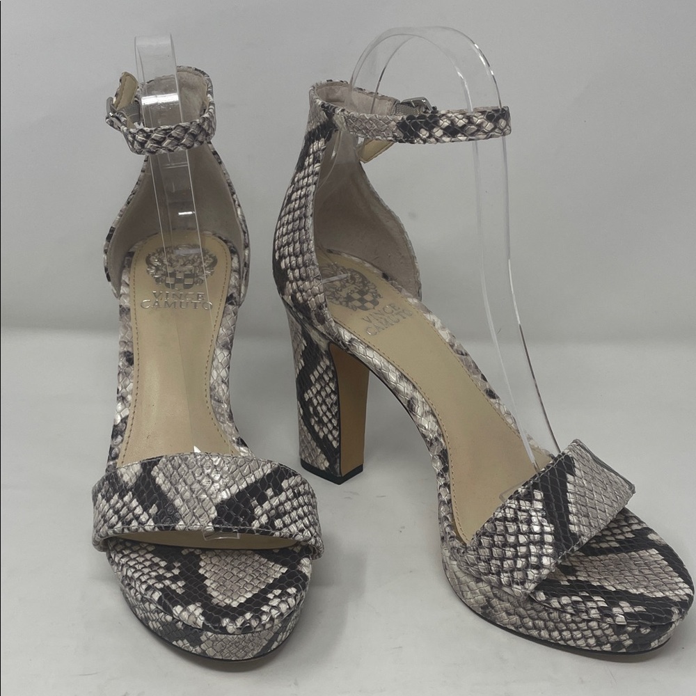 Vince Camuto Snakeskin Patterned Ankle Strap Heels Size 8 Excellent Condition